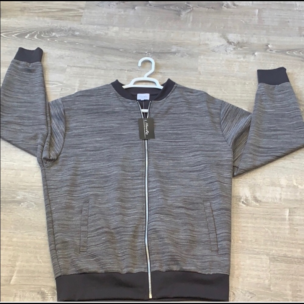 Mane Ros large grey hoodie.